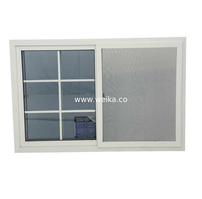 14 Jahre Produktionserfahrung Elegantes 80mm UPVC Doppelschiebe-Fenster mit Entwässerungskanal-Design